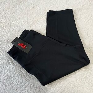 THE GYM PEOPLE (TGP) New With Tags Ladies Size XL High Waist Capri Leggings